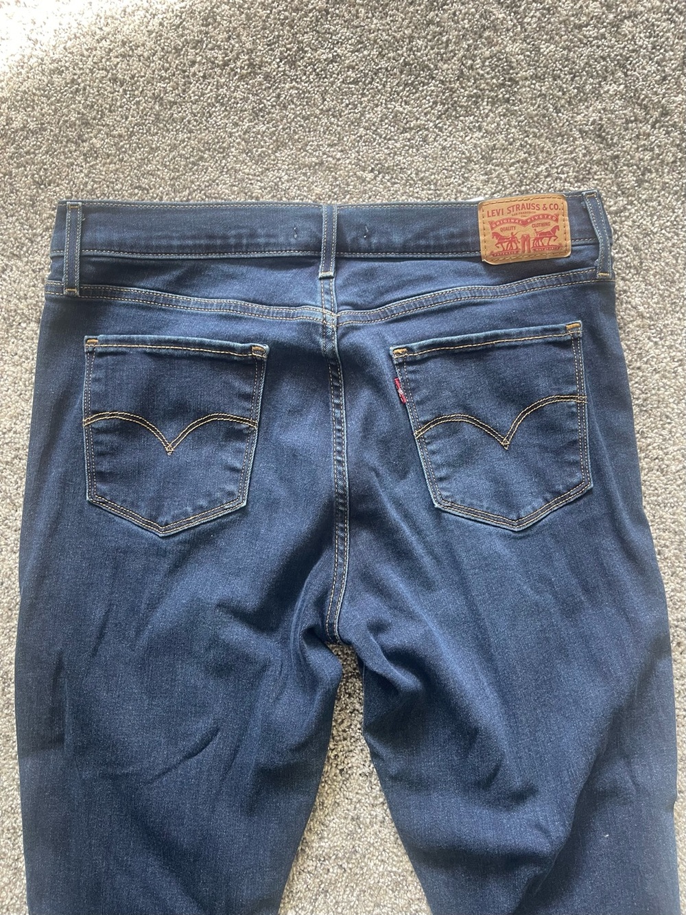 Levi's Dark Indigo Women's Skinny Jeans - Picture 5 of 5